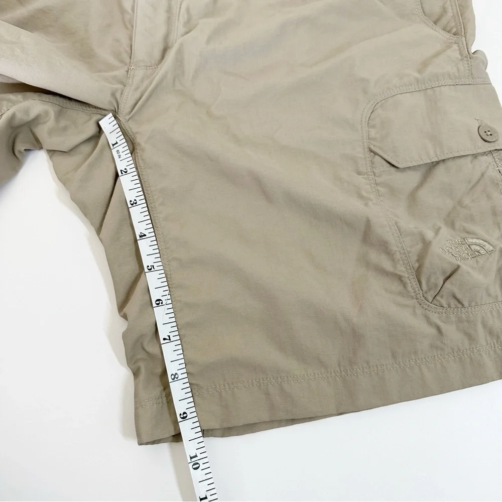 The North Face Tan Nylon Cargo Shorts Elastic Back Waist Size Large